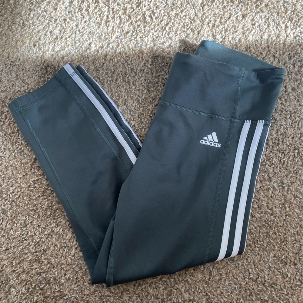 Adidas capris